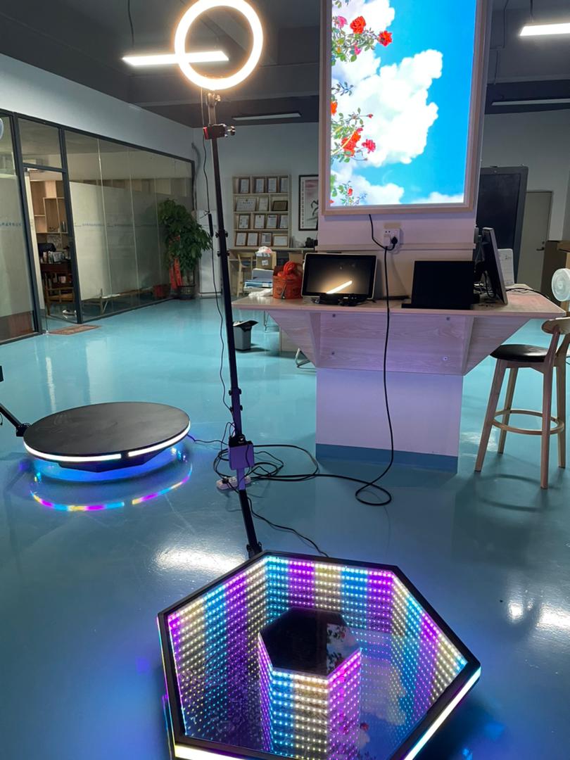 Exibição holográfica 3D rotativa